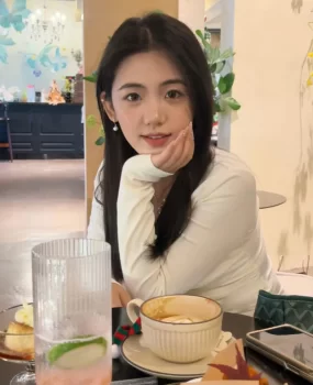 颜值不错，现金支付，银川市上门