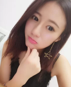 新年伊始分享温柔体贴很会讨人欢心的大胸妹子，服务的棒!